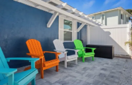 Explore Manasota Key, Walk to beach, bikes, kayaks in charming 1-bedroom cottage