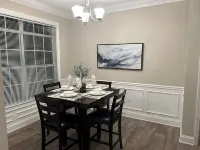 Fabulous Two Bedroom Two Bath with sunroom in Alpharetta