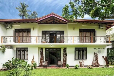 V&C Hideout Villa & Hostel