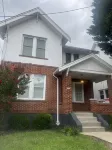 Historic 3 Bedroom home, steps away from the Capitol, Clay Center and Ballpark. 다운타운 찰스턴 히스토릭 디스트릿 주변 호텔