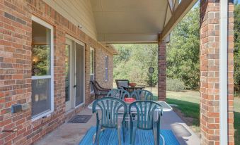 Quaint Noble Home 6 Mi to University of Oklahoma!