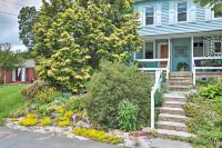 Charming Abode w/ Patio - Walk to Town + River! - Homestays