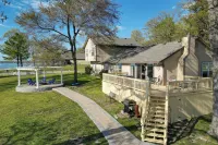 Lakefront Home w/ Shared Boat Ramp in Grove! - 3-Star