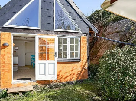 Vintage Holiday Home in Svaneke Near Small Harbor