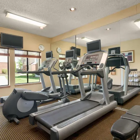 Hawthorn Suites by Wyndham Tinton Falls