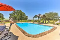 2 Home Retreat on 29 Acres: Sunset Ranch - parking