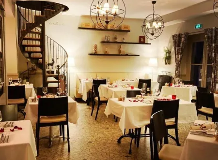 Auberge du Chasseur Отели в г. Ивелин