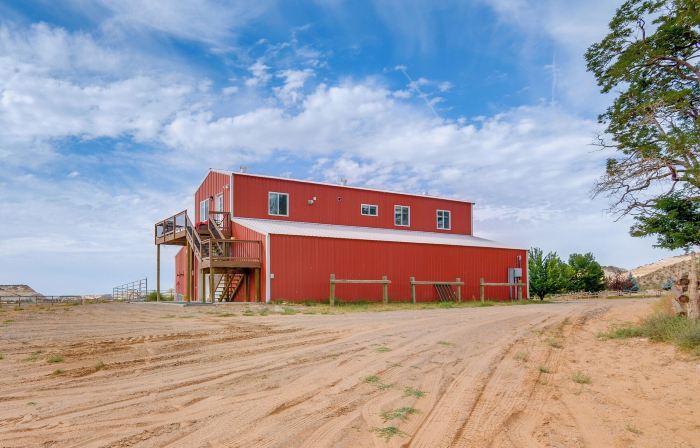 Charming Barn Apt in Boulder! Gateway to Parks!