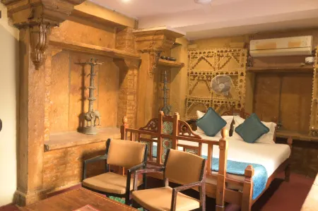 Deepak Rest House Отели рядом с достопримечательностью «Джейзалмер Форт»