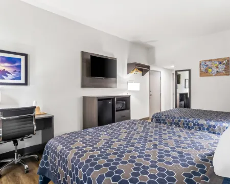 Econo Lodge Hotels in Wayne County