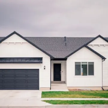 Cheerful home in quiet neighborhood