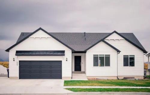 Cheerful home in quiet neighborhood