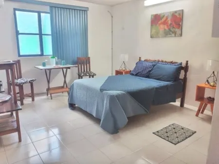 Clean Privet Bedroom/Bathroom -2 mins walk to the Beach