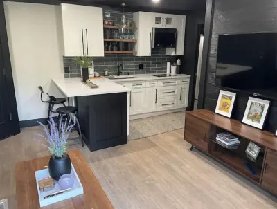 Walker Top Private Quiet Luxury 1 Br. Villa Hotel a 