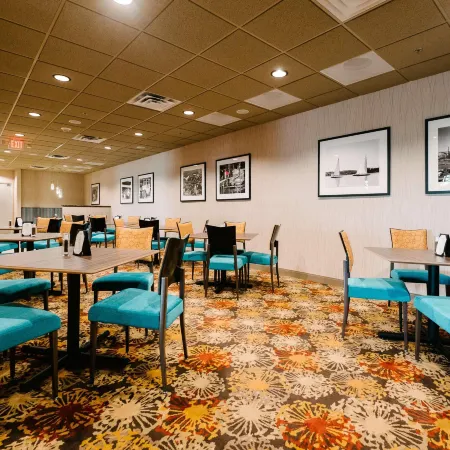 Radisson Hotel St. Paul Downtown Отели рядом с достопримечательностью «Музей науки штата Миннесота»