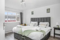 Gravesend 3 Beds by Jada Homes - Wifi