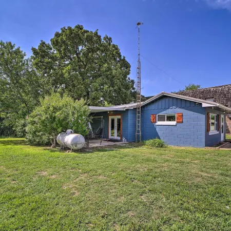 Historic Disney Home w/ Grill, Walk to Lake!