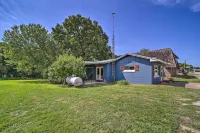 Historic Disney Home w/ Grill, Walk to Lake!