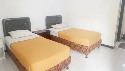 Palem Garden Hotel Hôtels à proximité de : Hutan Kota Tulungagung