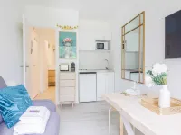 Wonderful studio - 2P - Neuilly-sur-Seine Hotels in Neuilly-sur-Seine