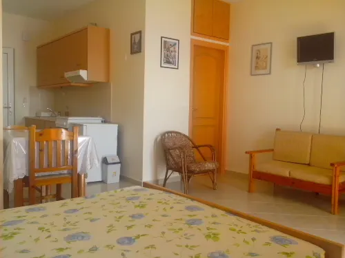 Apartment in Ravdoucha with Sea Views - 2-Star