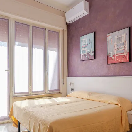 Hotel 3 Soothing Experience in Ventimiglia Отели рядом с достопримечательностью «Станция Ventimiglia»