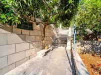 Holiday Home Island Gem - Five  Bedroom Apartment - Apartments