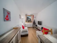 Studio in Allos with Stunning Mountain Views