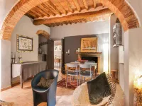 Holiday Home in Molina di Quosa near Pisa