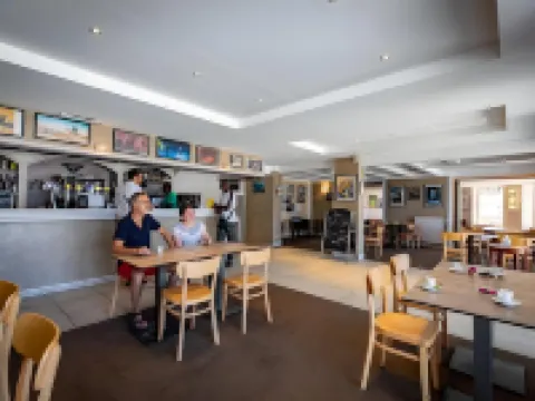 Hotel de la Gare Hotels in Chateauroux