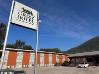 Grizz Hotel Hotels near Revelstoke Community & Aquatic Centre