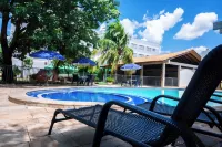 Delcas Hotel - piscine