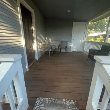 Charming 2-bedroom house with Heat, AC, Cable, WiFi in peaceful Hondo