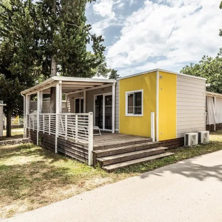 Zaton Holiday Resort Mobile Homes