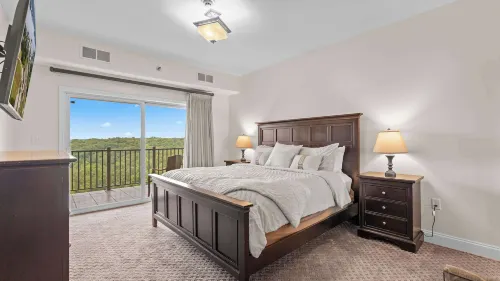 Avila Serenity Suites - For 6 - Homestays