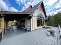 Mountain Retreat: Stunning Views, Off-Grid Luxury, Trails, Fishing, Stargazing