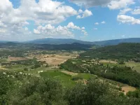 Cottage in Luberon near Apt Market