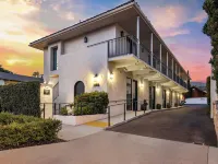 Casa Jardin Hotels near Inspire