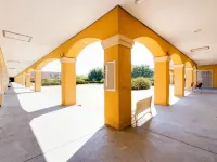 Deluxe Inn & Suites Hotels in Channelview