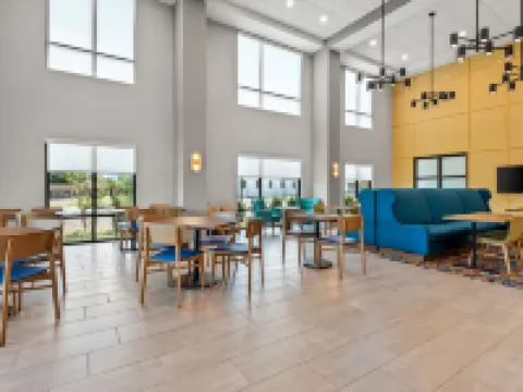 HAMPTON INN AND SUITES BY HILTON INTERCOURSE Hotels in Intercourse