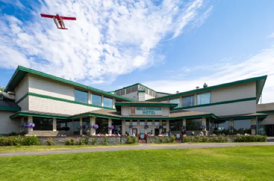 The Lakefront Anchorage