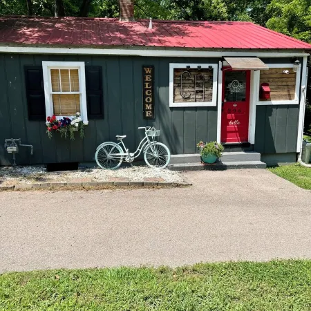Cozy Haven Little Hidden Gem Sleeps 4