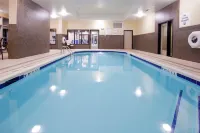 Holiday Inn & Suites GRAND JUNCTION-AIRPORT by IHG - piscine