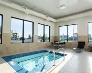 Holiday Inn Express LETHBRIDGE SOUTHEAST by IHG - バスタブ