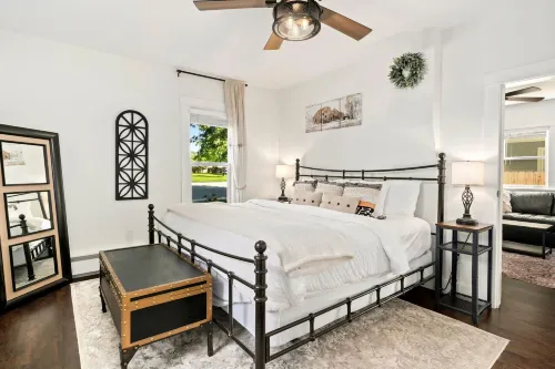 Windsor Farmhouse Family Fun, Yard & Fireplace Hotels in Windsor