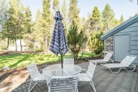 Family-Friendly Stoneridge Townhome with Resort Amenities Near Sunriver Village
