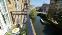 Riverside House - balcony