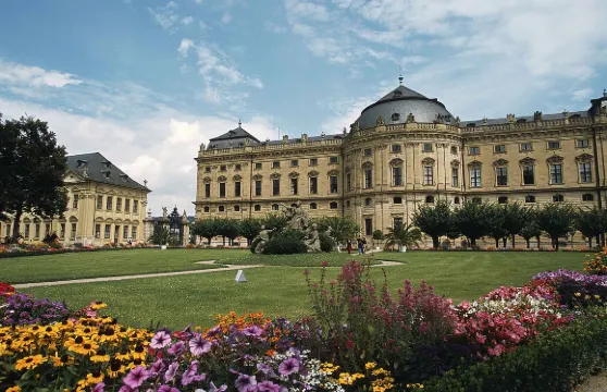 伍茲堡馬紐夫美居酒店