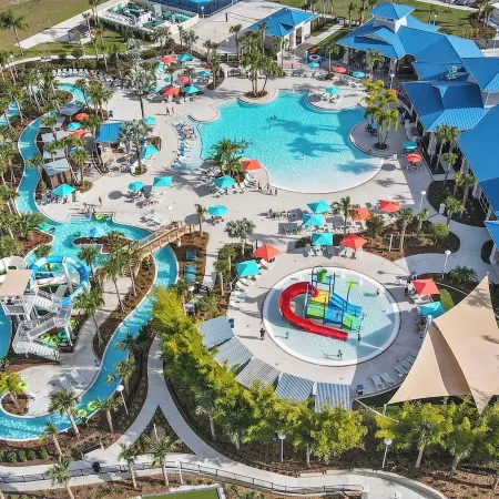 Lux Family Home in Exclusive Windsor Island Resort