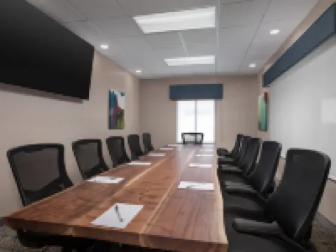 滑鐵盧雪松谷歡朋酒店 滑鐵盧酒店